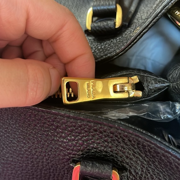 Prada Vitello Phenix Leather Handbag in Black - Picture 4 of 14